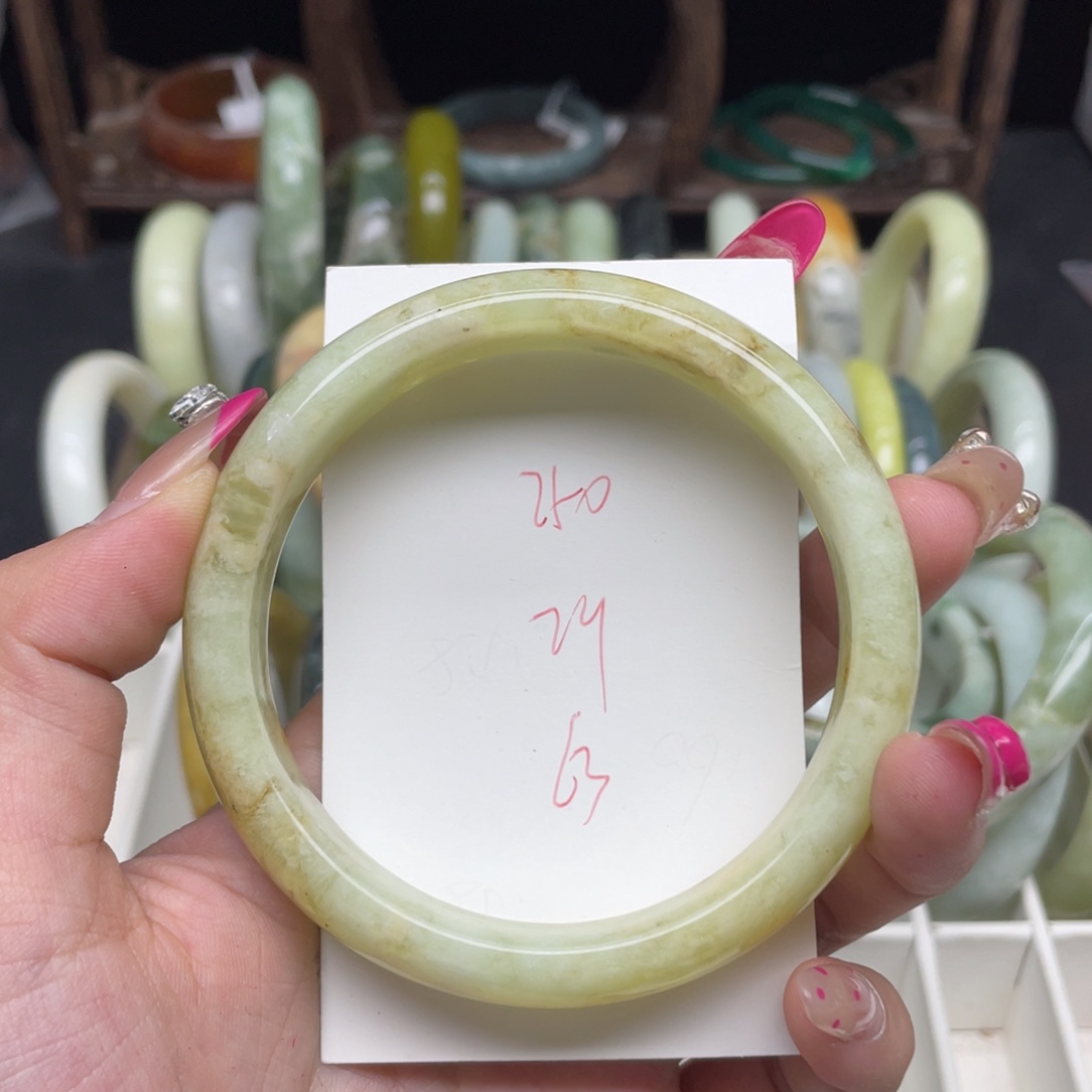未镶嵌蛇纹石玉手镯