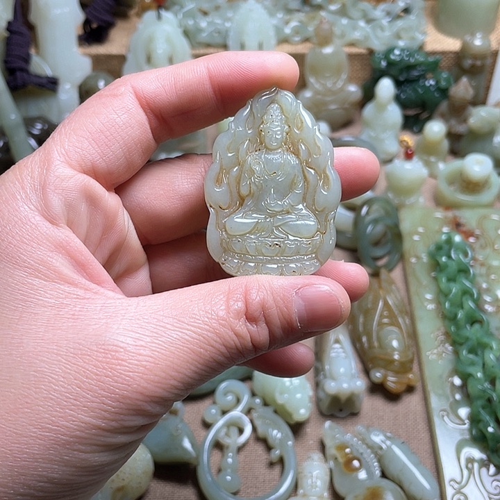 和田玉颈饰未镶嵌