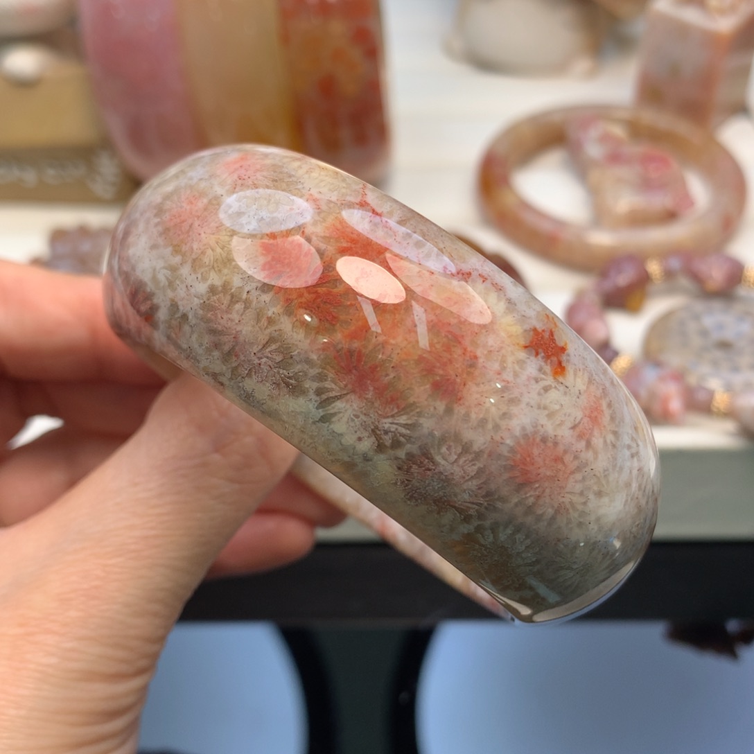 硅化珊瑚（珊瑚玉）手镯未镶嵌57口轮胎