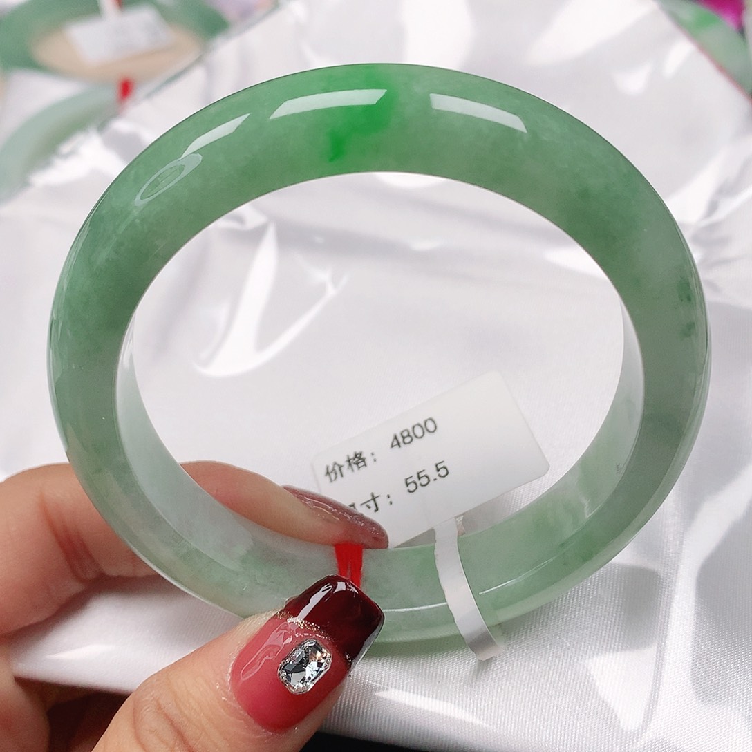 翡翠手镯未镶嵌天然翡翠手镯55