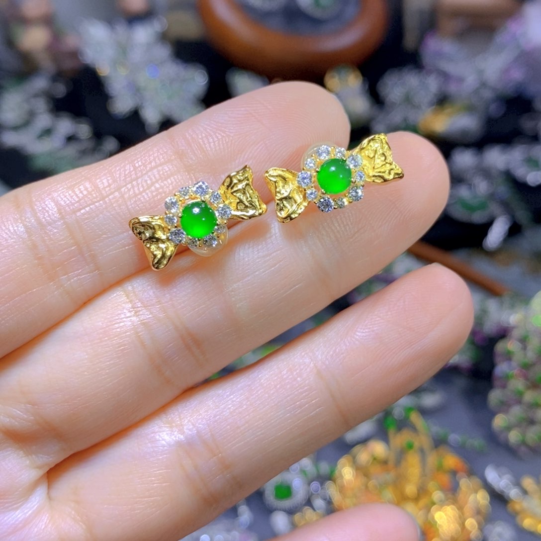 翡翠颈饰银S925镶嵌天然翡翠