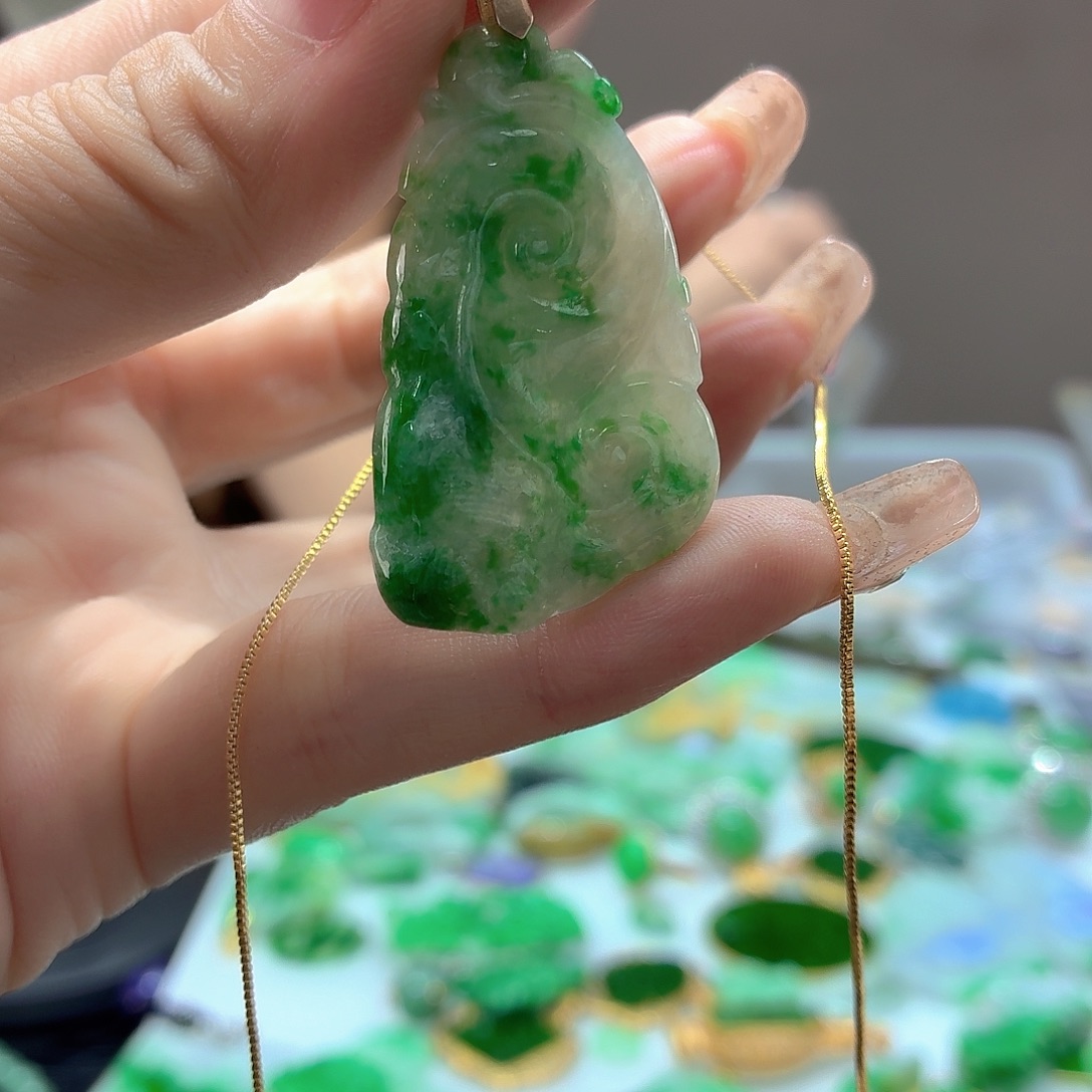 颈饰未镶嵌翡翠翡翠