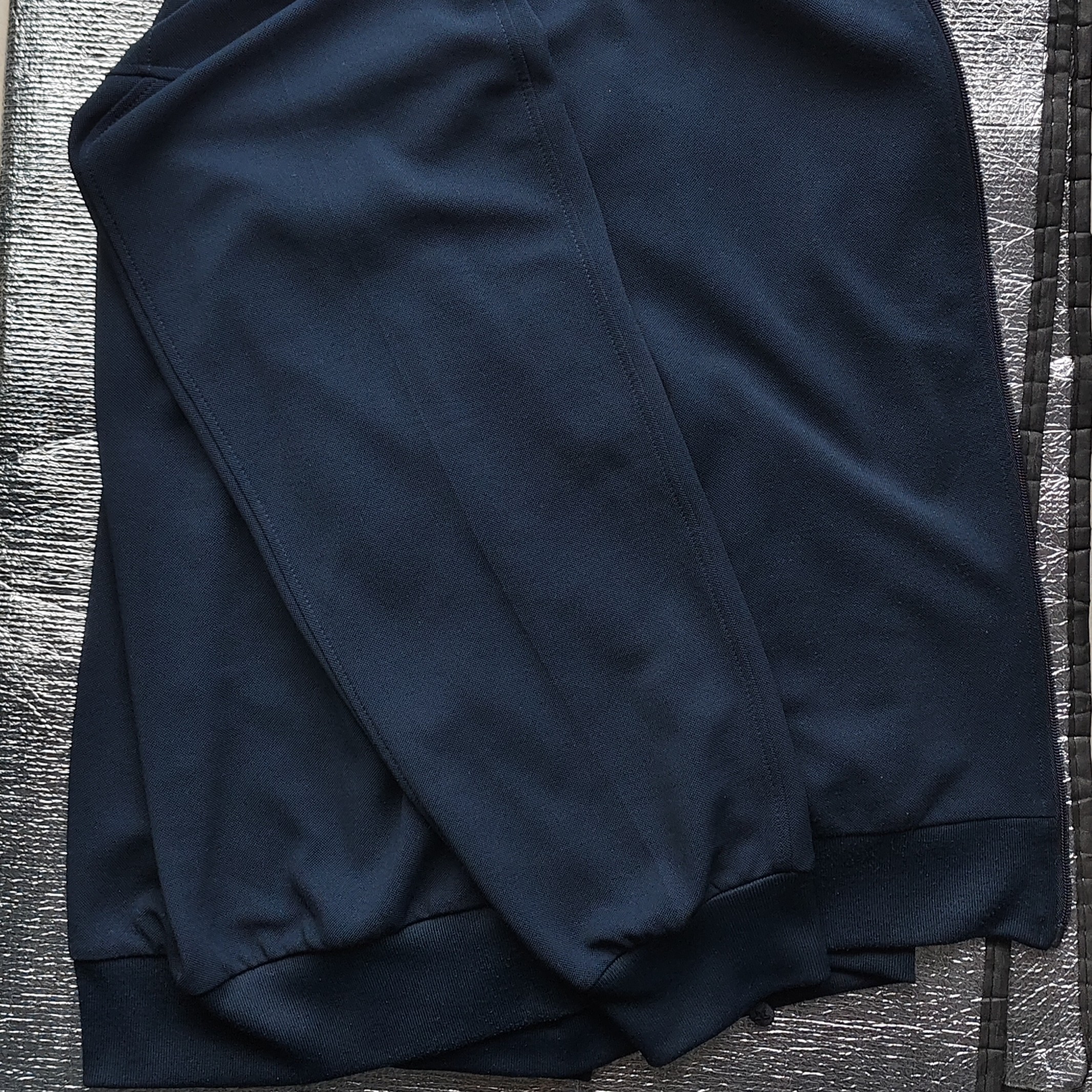 藏青色运动服上衣裤子套装单向导湿柔软舒适