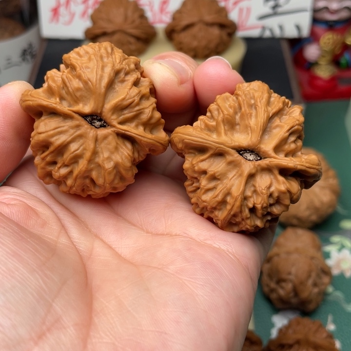 【闪购商品】文玩核桃吊坠41翻天印