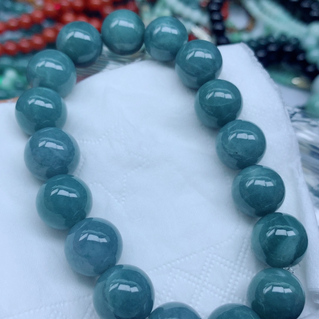 翡翠未镶嵌颈饰5675