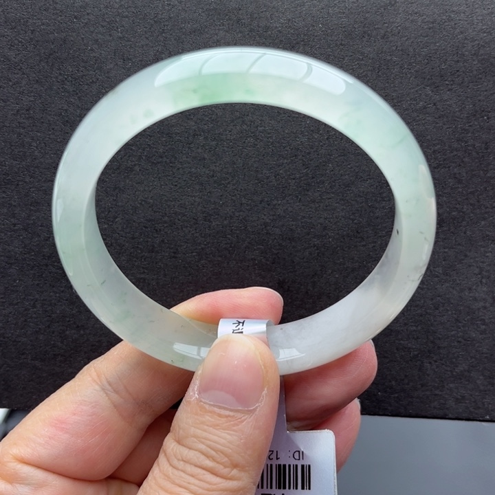 石英质玉未镶嵌手镯54