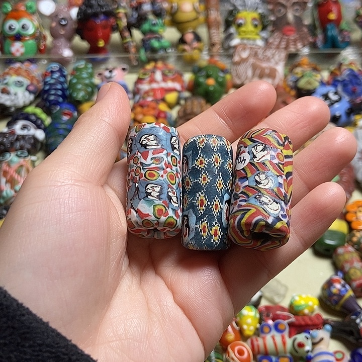 琉璃颈饰古法桶珠随机一个