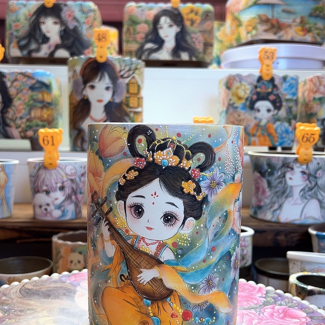 Gogo的精工萌娃笔筒盆