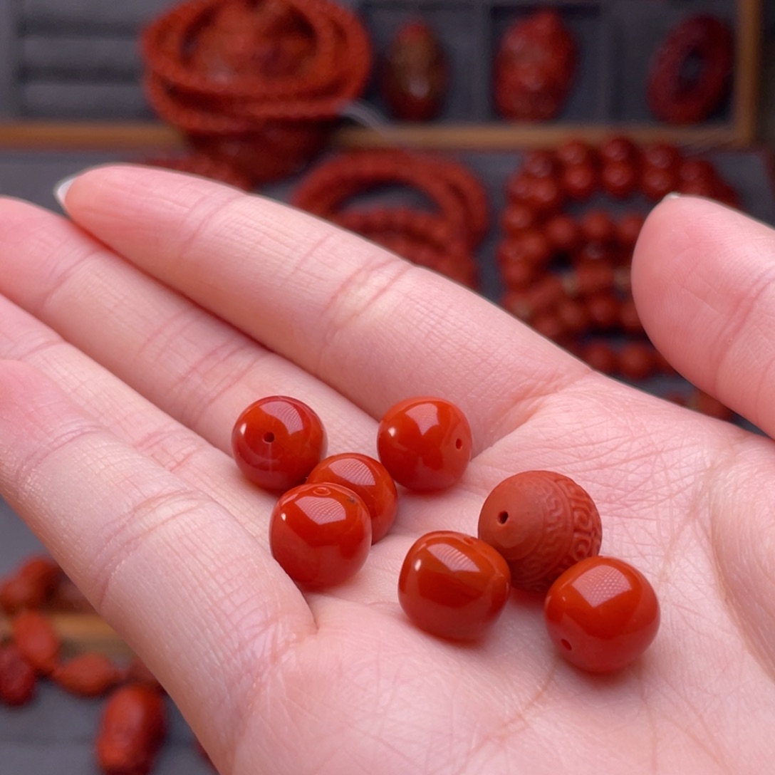 猪***铭南红玛瑙未镶嵌配饰卡10mm