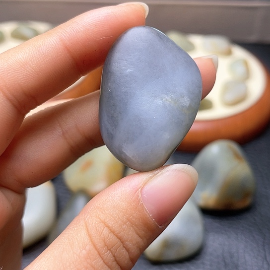 和田玉颈饰未镶嵌8