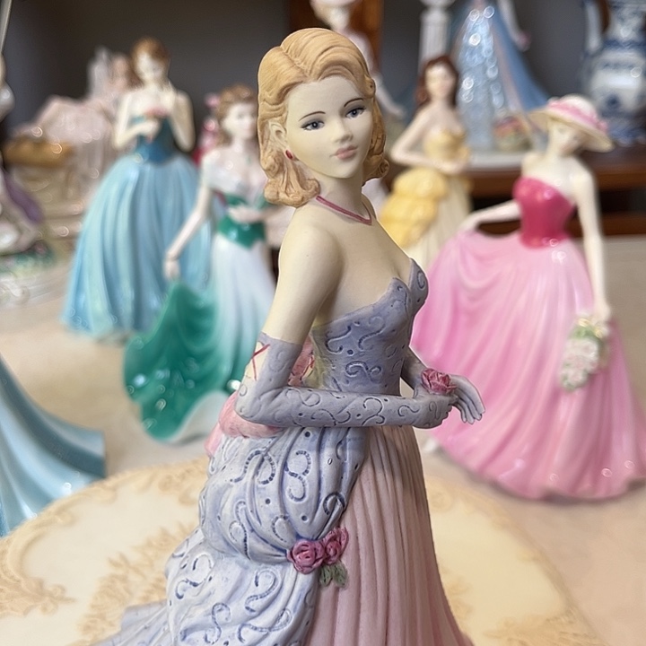 杯欧洲中古瓷器摆件