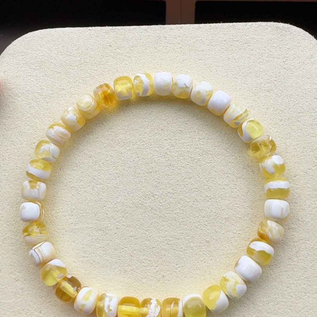 琥珀手链未镶嵌那***架蜜蜡手串