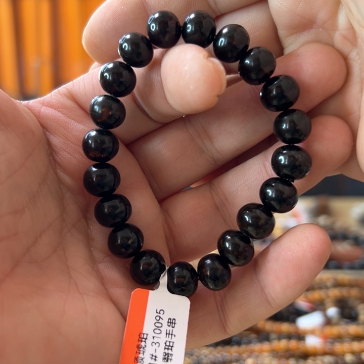 未镶嵌琥珀裸石抚顺151