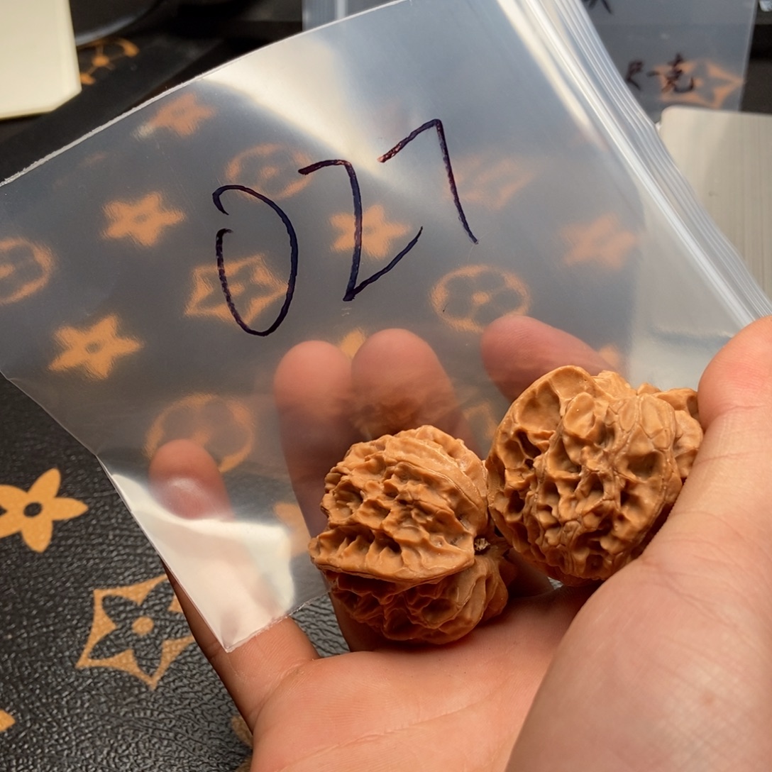 吊坠文玩核桃苹果园