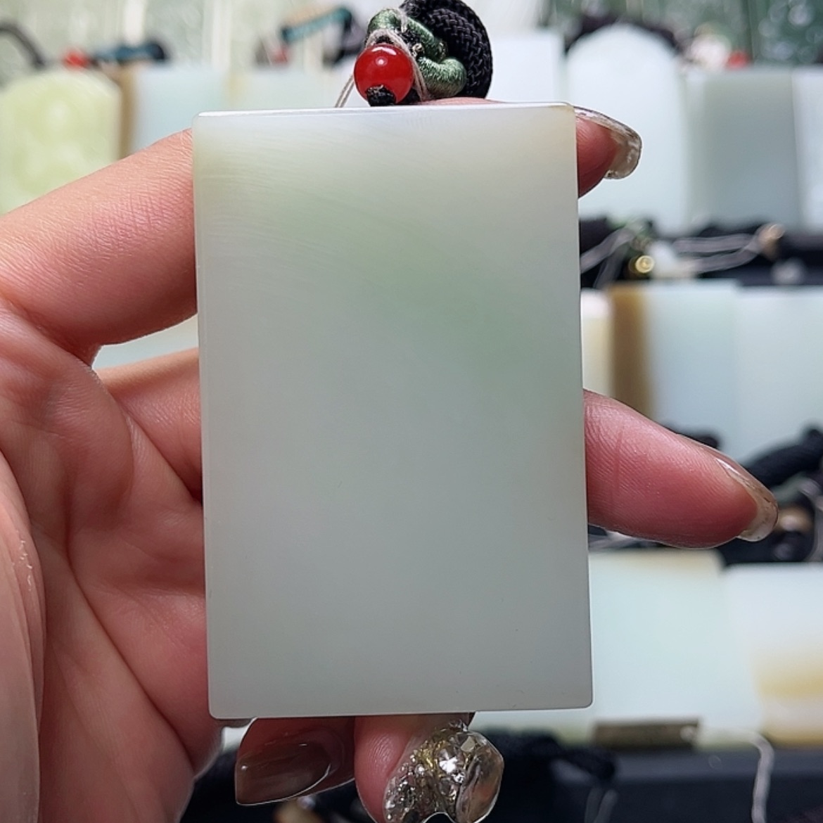 【闪购商品】颈饰未镶嵌和田玉