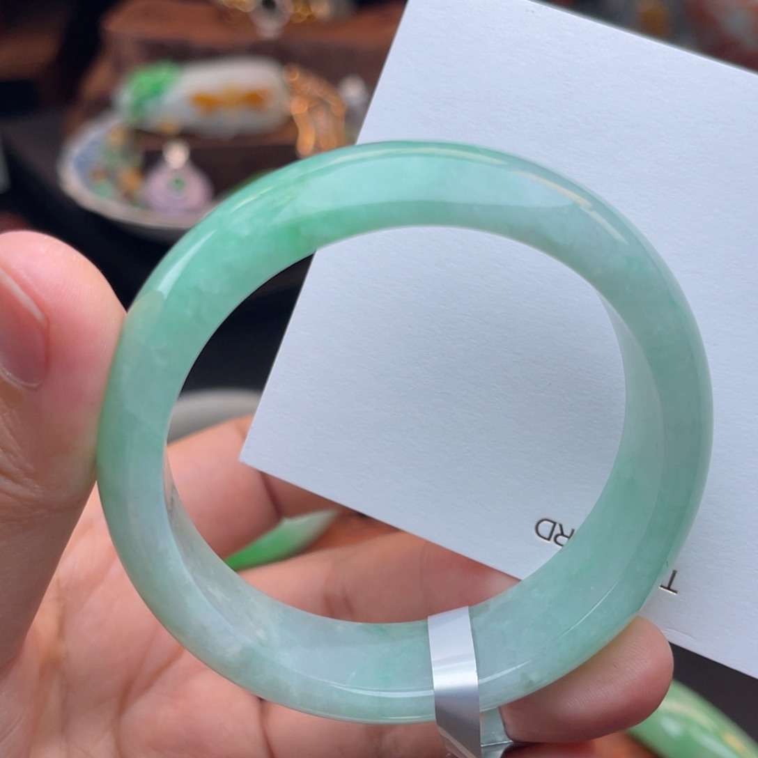 未镶嵌手镯翡翠正圈