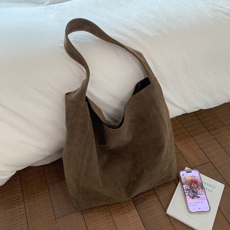 子田推荐-儿童棕色皮革包包