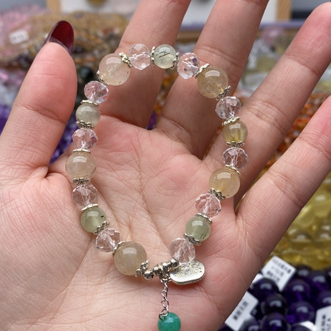 水晶手串未镶嵌天然