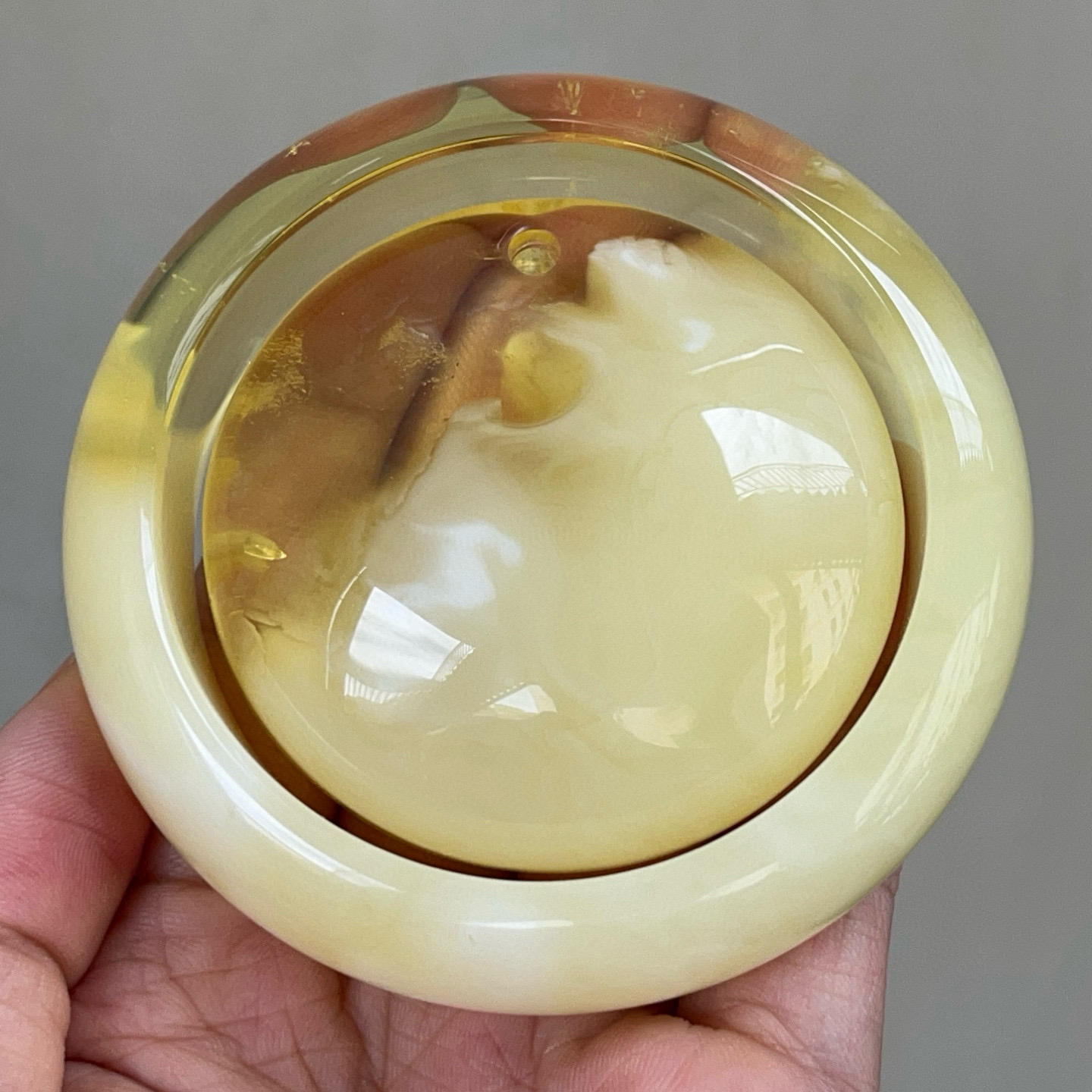精美白花蜜蜡手镯，57.5圈口