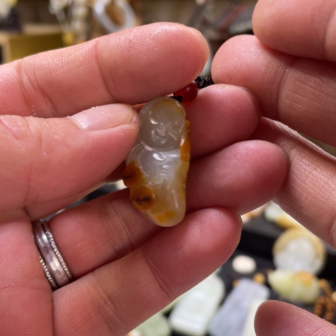 和田玉颈饰未镶嵌