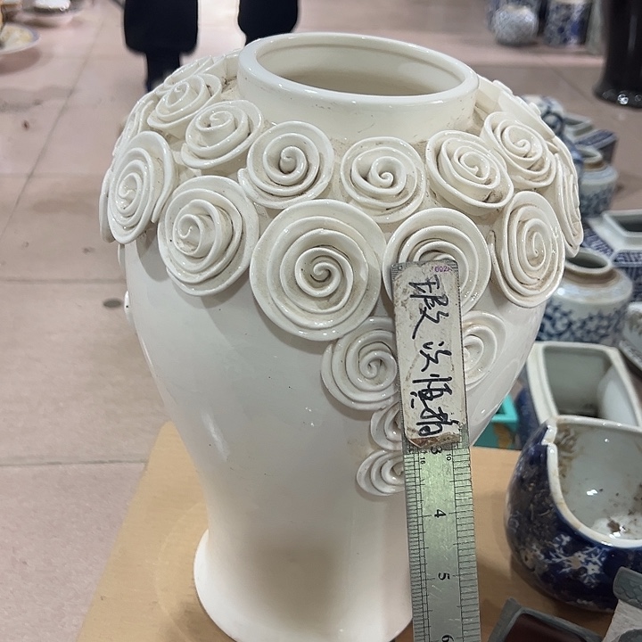 瓷片种花底裂瑕。。。。。。。。。。。。。。。。