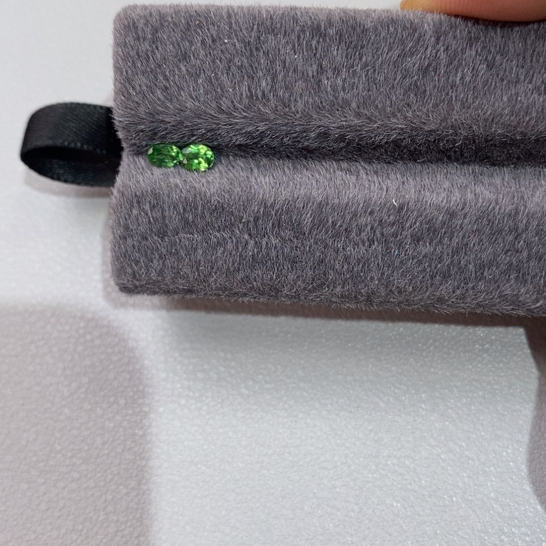 石榴石（沙弗莱）裸石未镶嵌0.42克拉