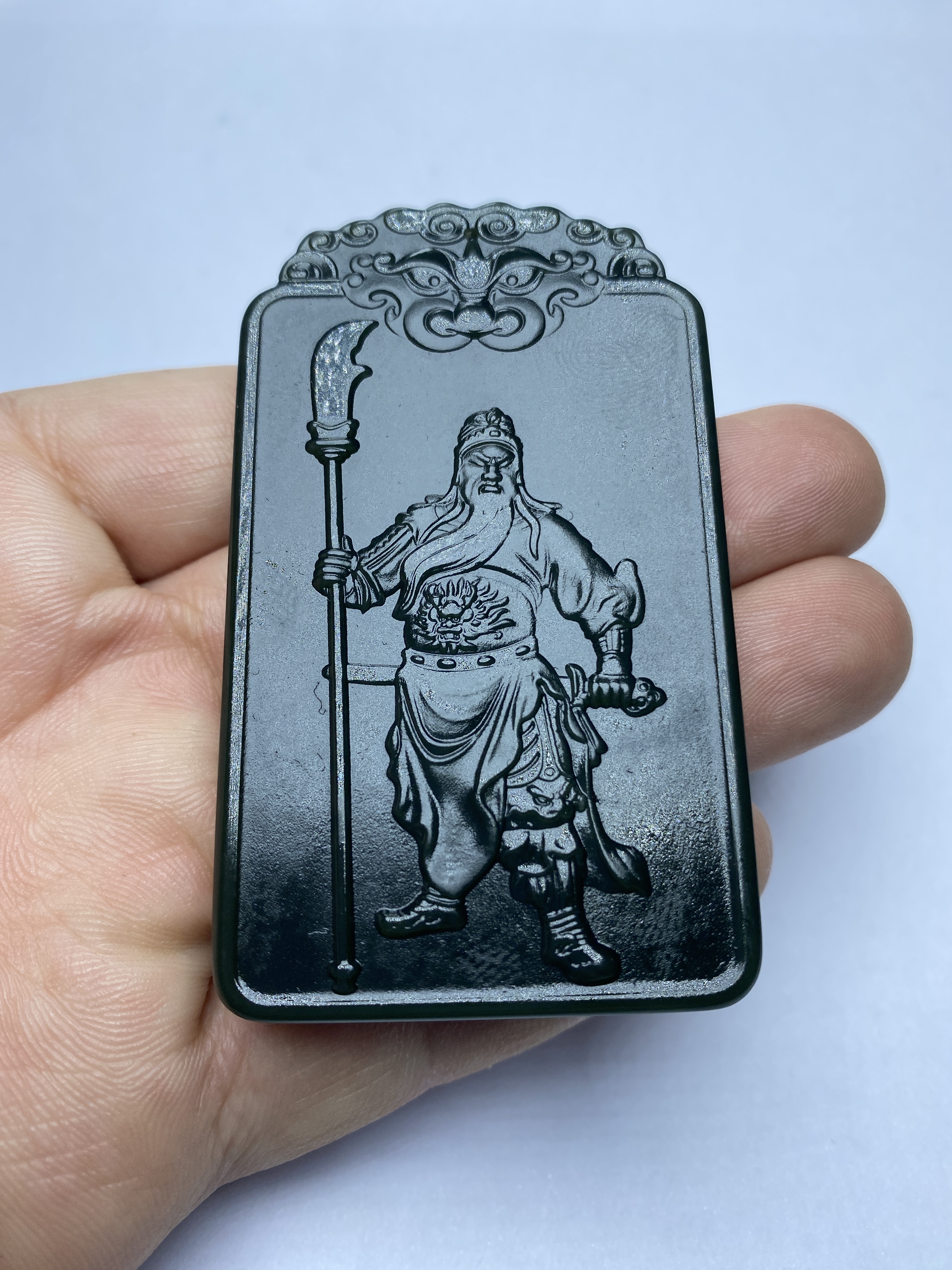 和田玉青玉特细关公吊坠高档武财神双面雕工玉石挂件