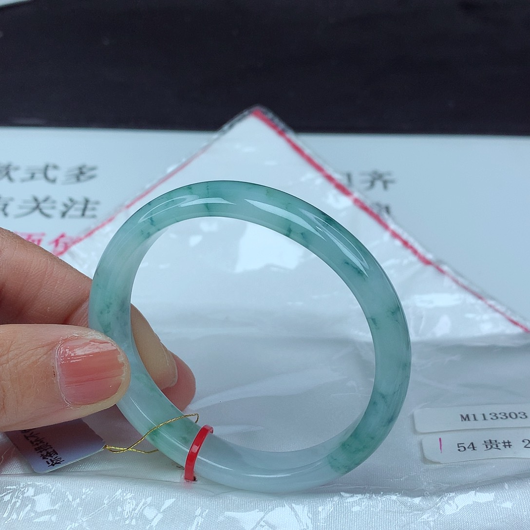 翡翠手镯未镶嵌54贵3303