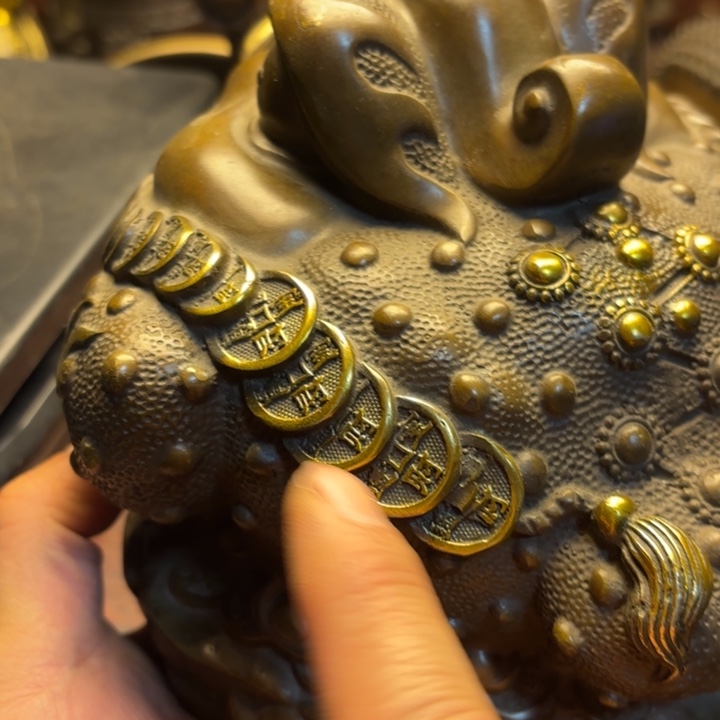 铜器摆件    点击下单