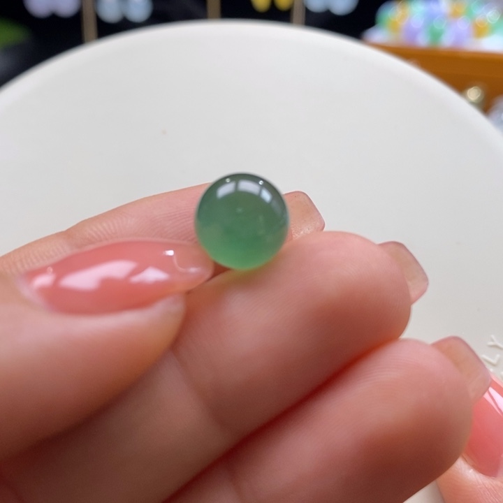 翡翠吊坠(不含链)未镶嵌翡翠冰深绿圆珠