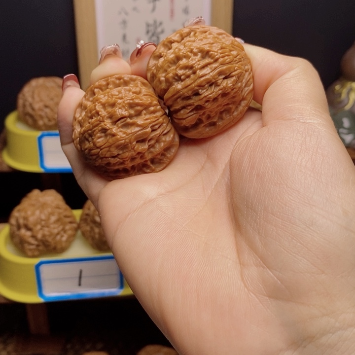 文玩核桃把件磨盘
