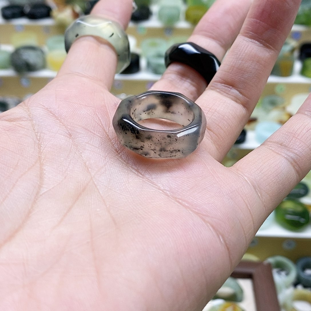 岫玉戒指未镶嵌西****）