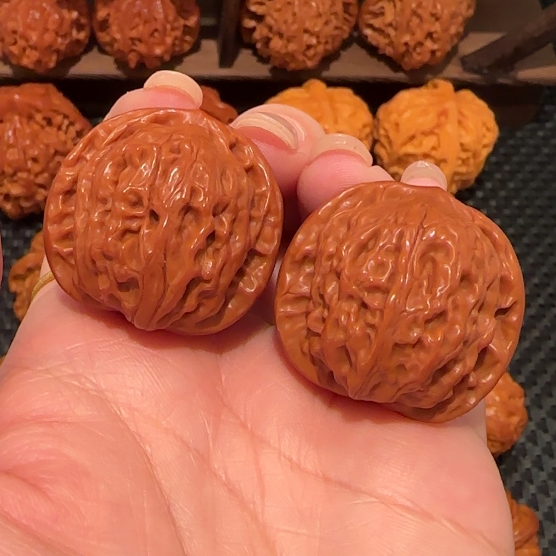 桃核把件秦闷33精品970