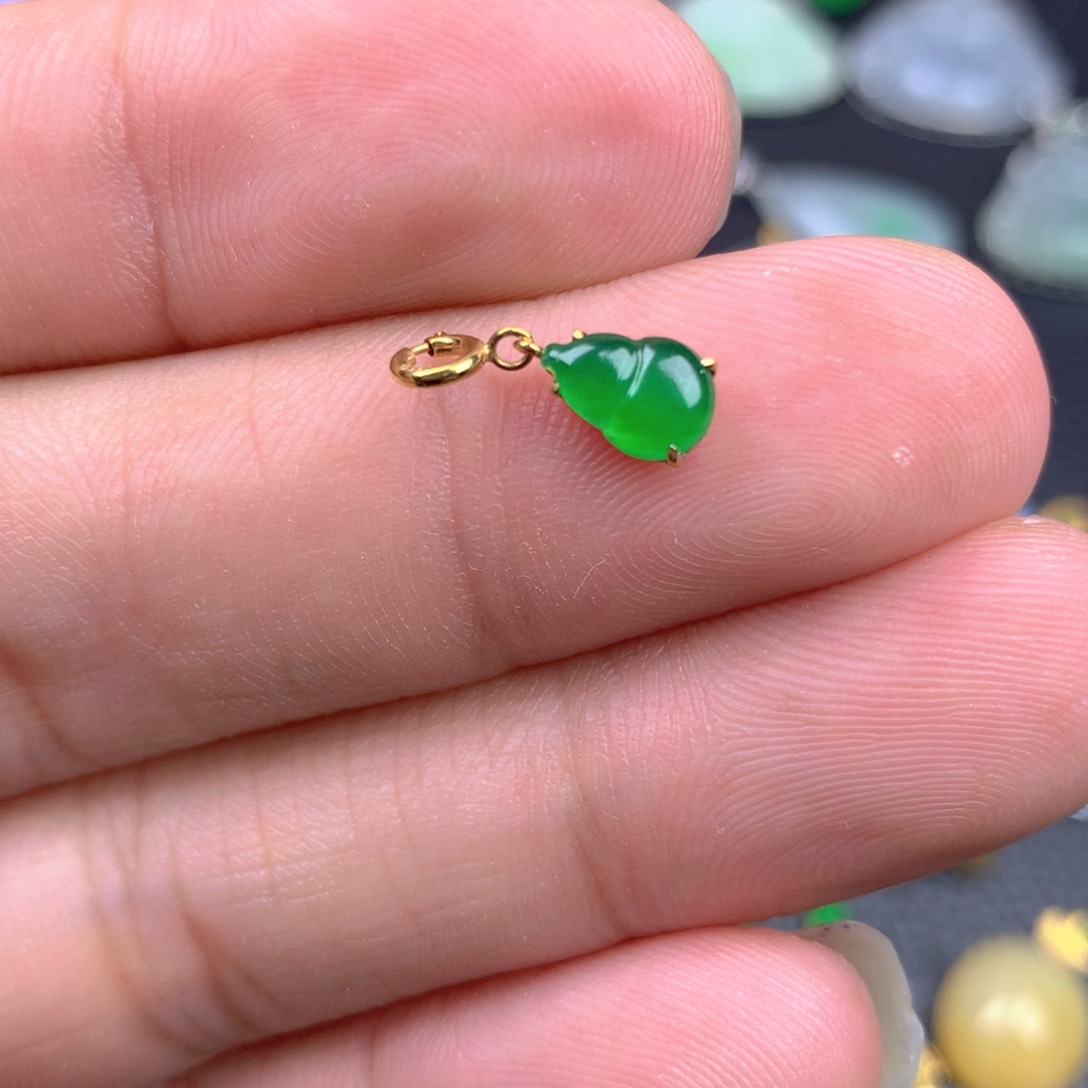 【闪购商品】翡翠18K金镶嵌颈饰翡翠