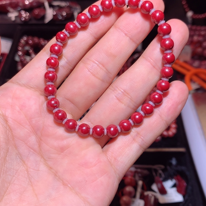天然辰砂高含量原矿手串卡6