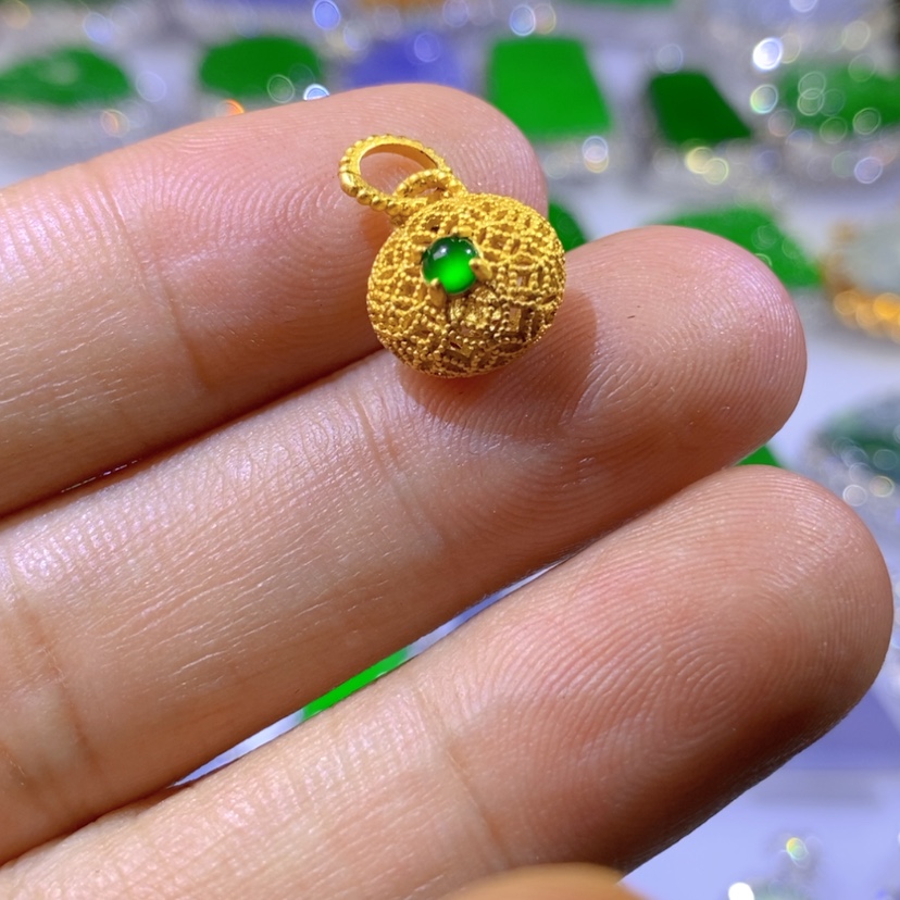 【闪购商品】翡翠挂件银S925镶嵌天然翡翠