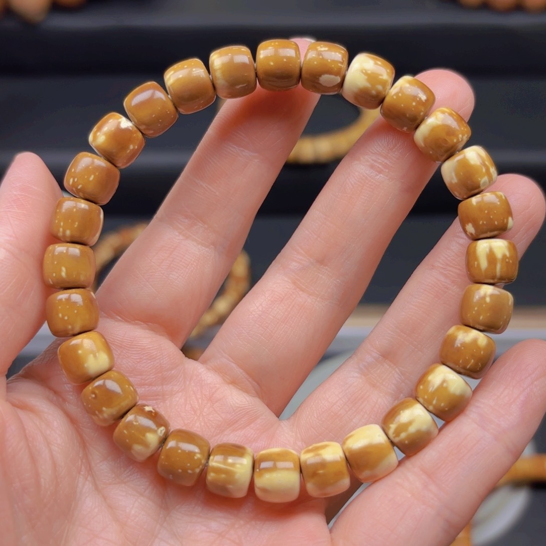 【闪购商品】紫金鼠吊坠每***天紫金鼠花皮手串