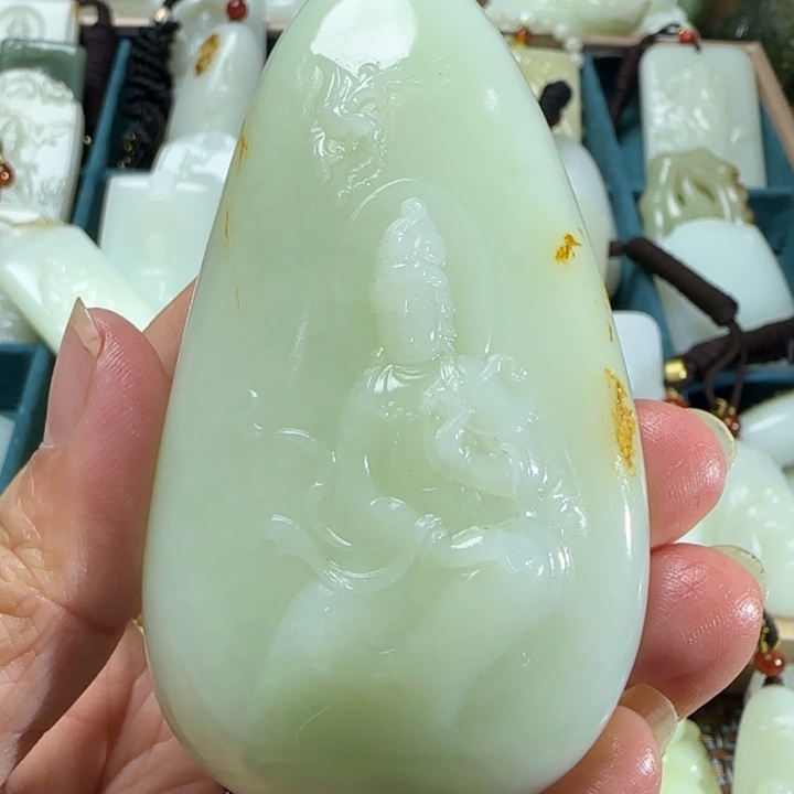 和田玉（糖玉）未镶嵌颈饰