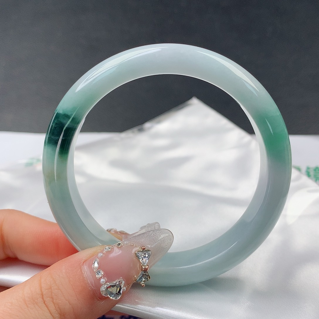 翡翠手镯未镶嵌0066正57