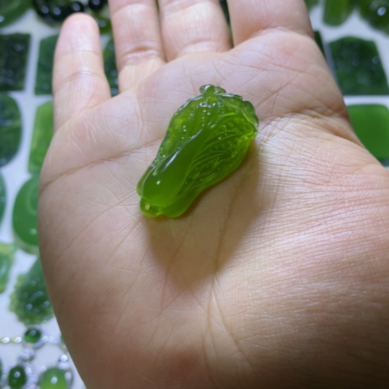 【闪购商品】蛇纹石玉颈饰未镶嵌2**3