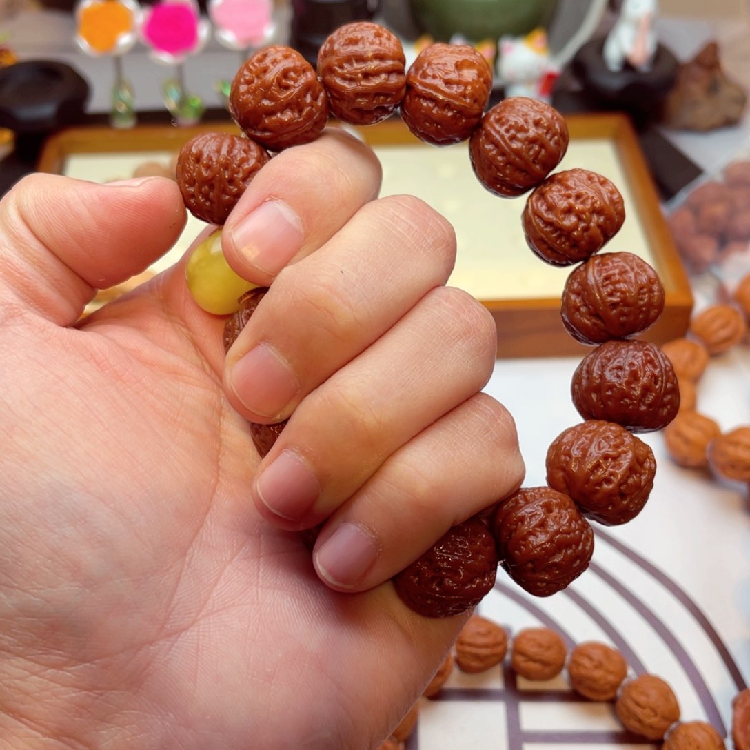 文玩核桃手串地****ル蛤蟆头