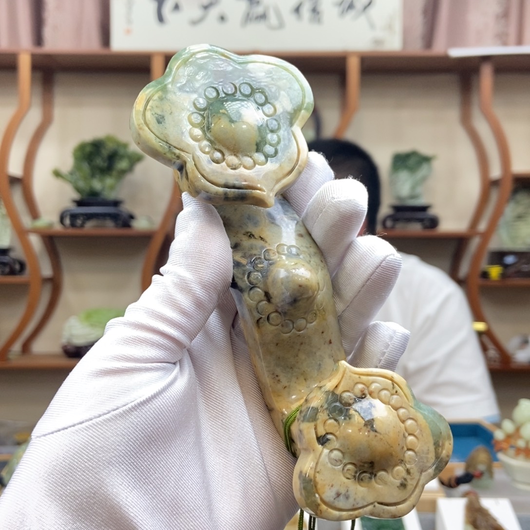 蛇纹石玉未镶嵌手把如意