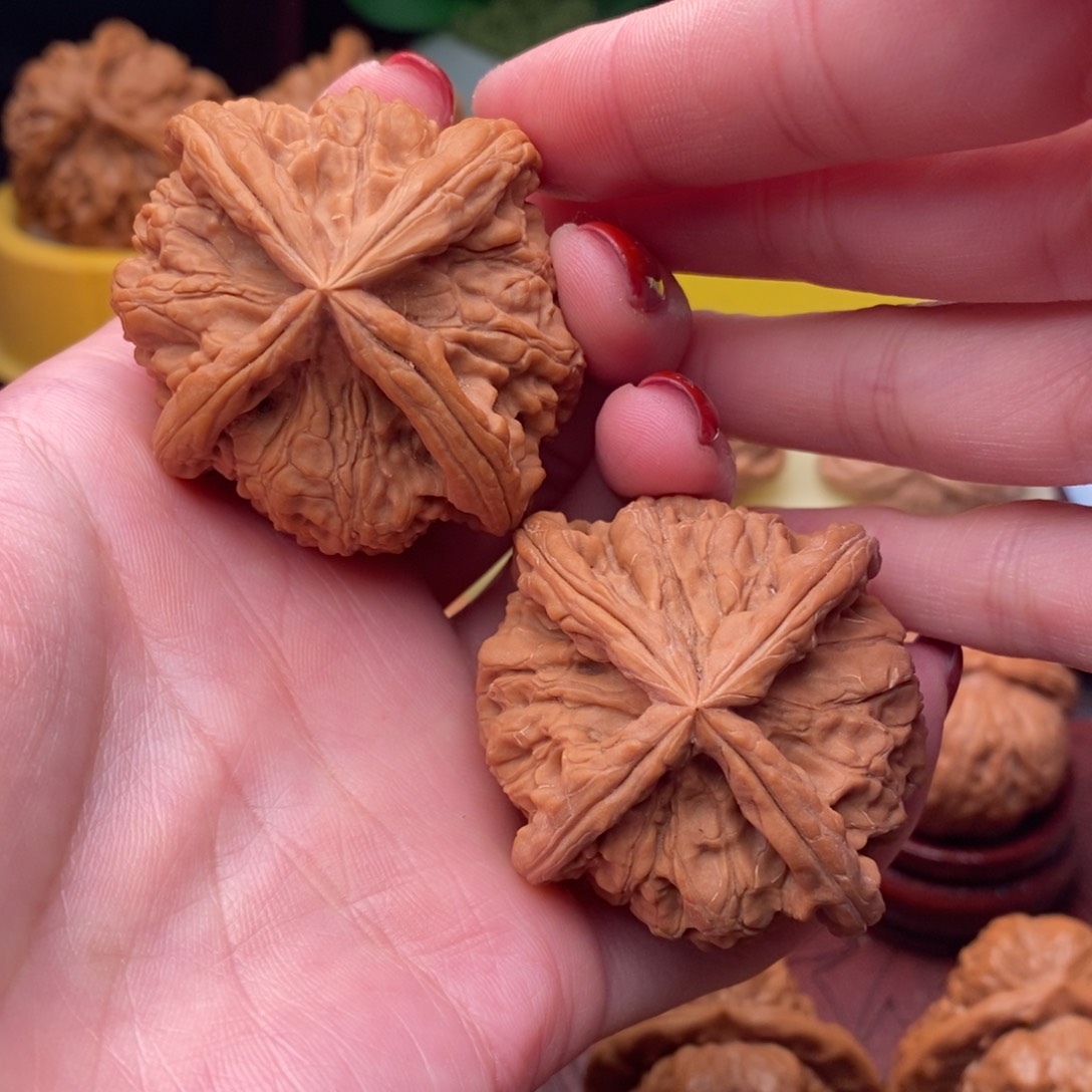 文玩核桃把件玉玺正四棱48