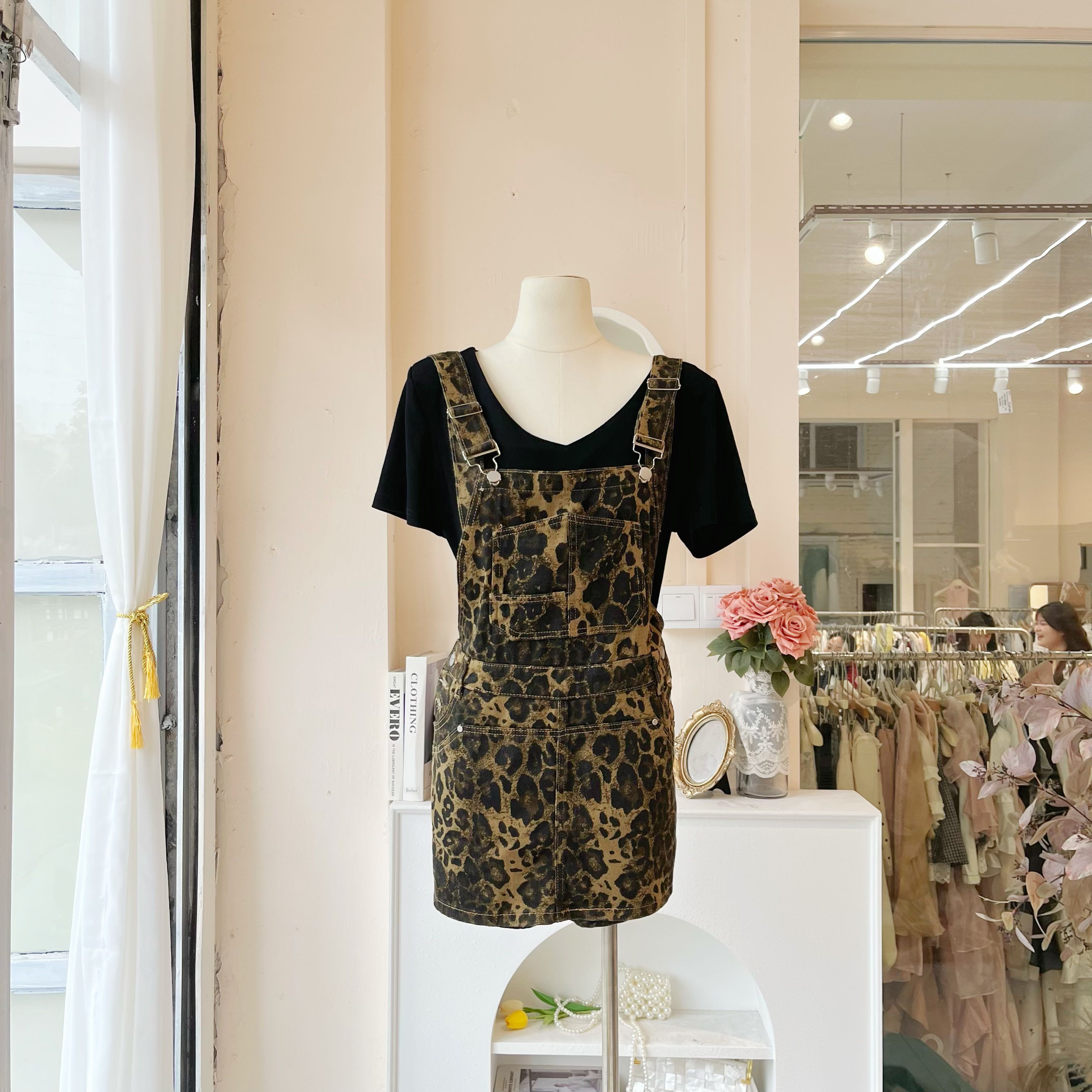 HLTE青青大码女装 夏季豹纹背带ins休闲黑色T恤百搭背带C5666