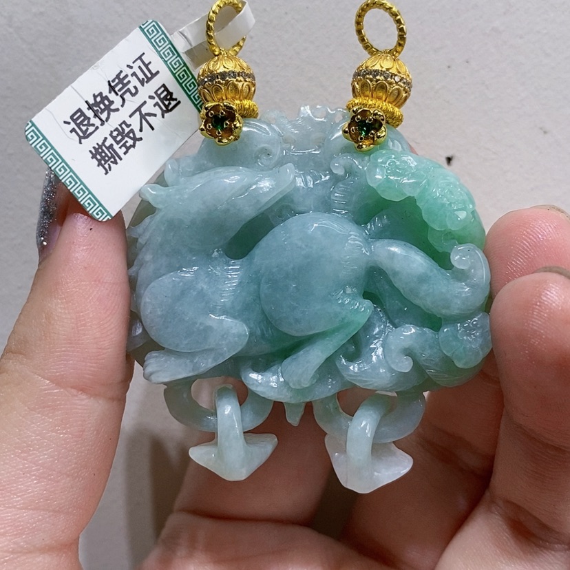 【闪购商品】翡翠未镶嵌颈饰