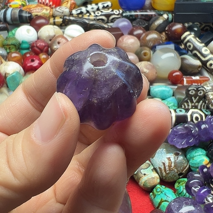 佩***礼玛瑙/玉髓未镶嵌颈饰