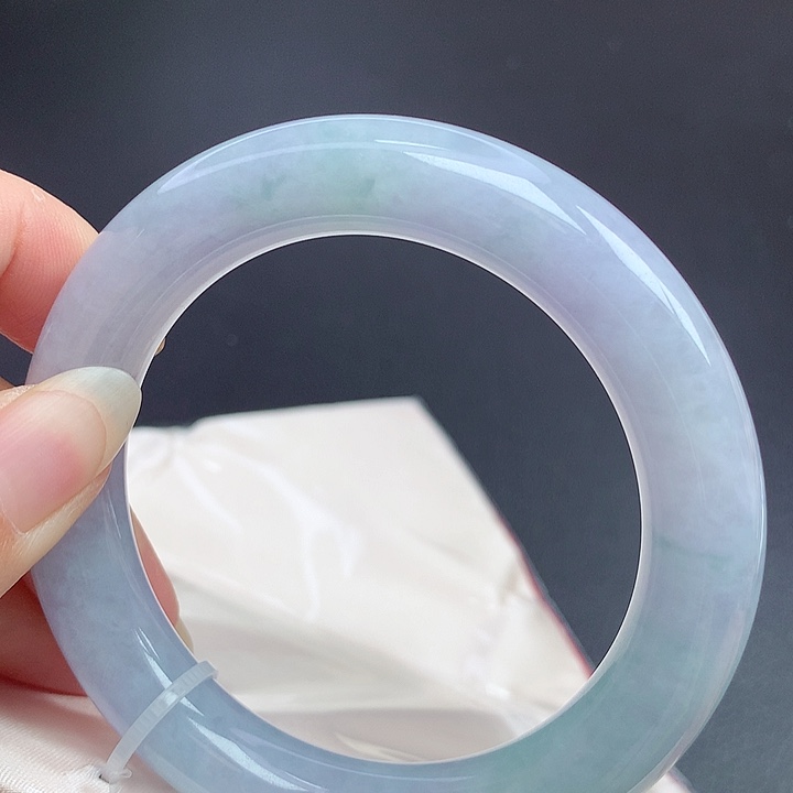 翡翠未镶嵌手镯（圆镯）57圈口