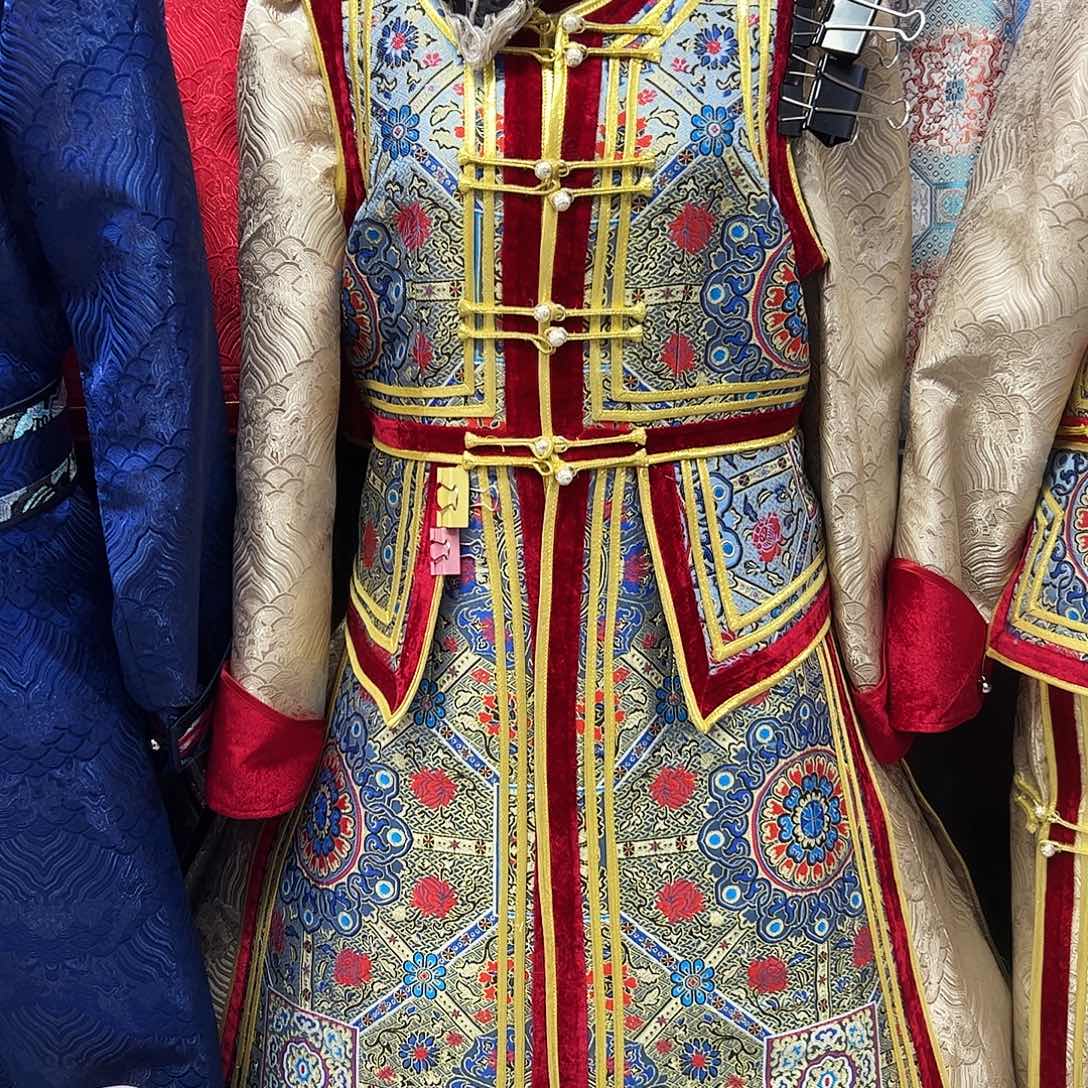 长款黄色马甲扣绒马甲