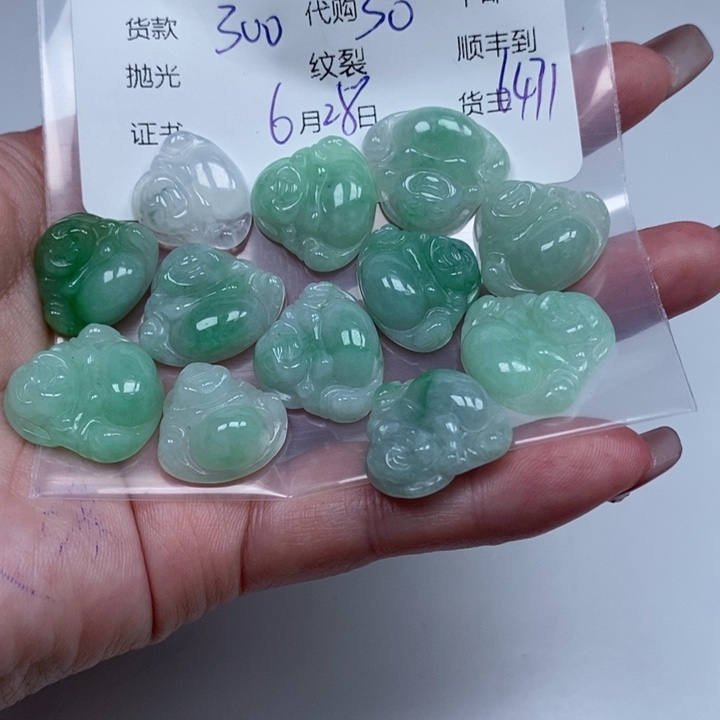 翡翠未镶嵌颈饰o***啦天然翡翠