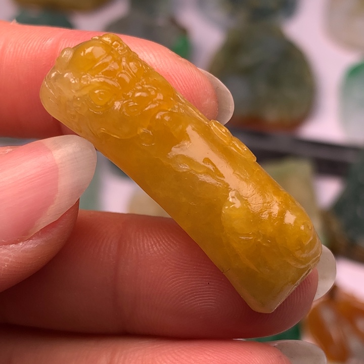 定制翡翠未镶嵌翡翠